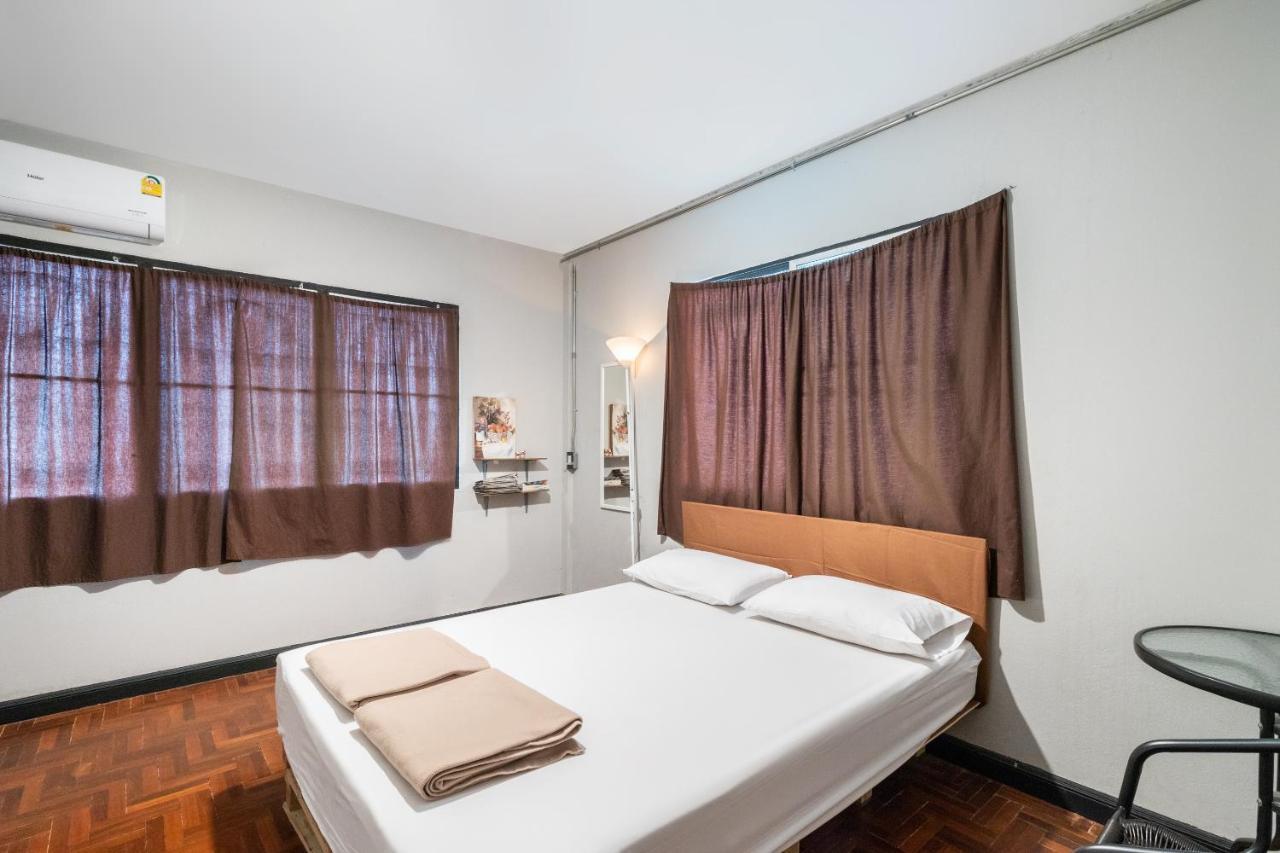 Oyo 677 Le Loftel Hostel Chiang Mai Extérieur photo